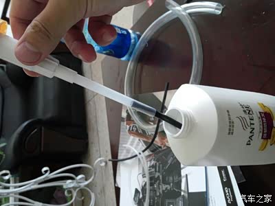 网搜自制抽机油器有种类原理外乎就利用负压吸力从机油标尺口插进去吸