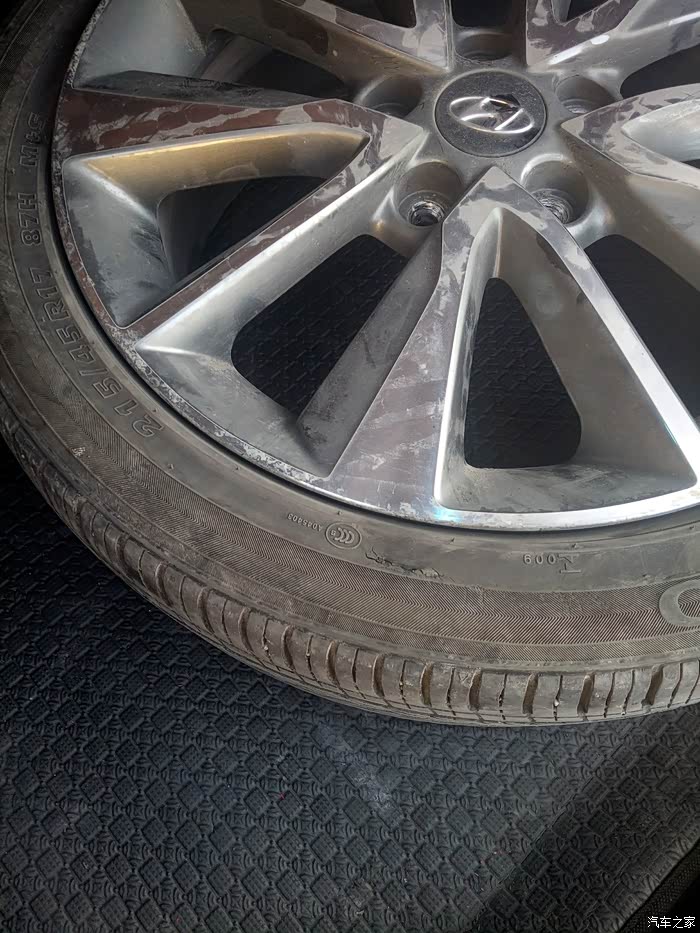 求够15款17寸朗动轮胎