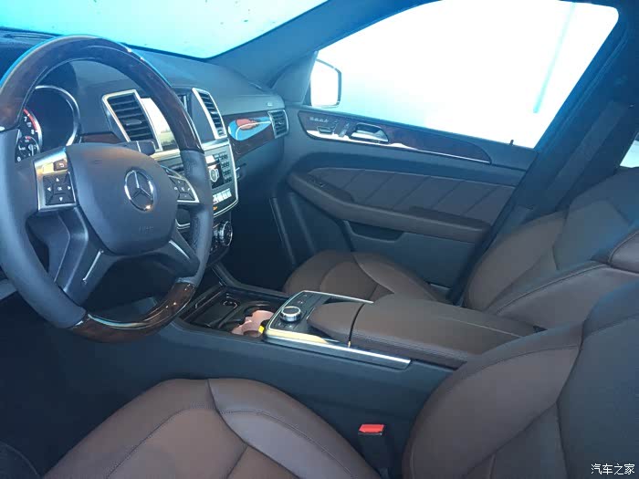 【图】450棕色内饰还真漂亮_奔驰gl论坛_汽车之家论坛