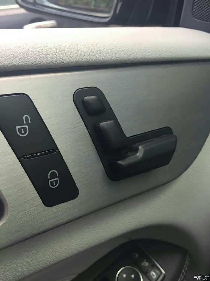 刚提车,座椅调节最上面按钮怎么用?