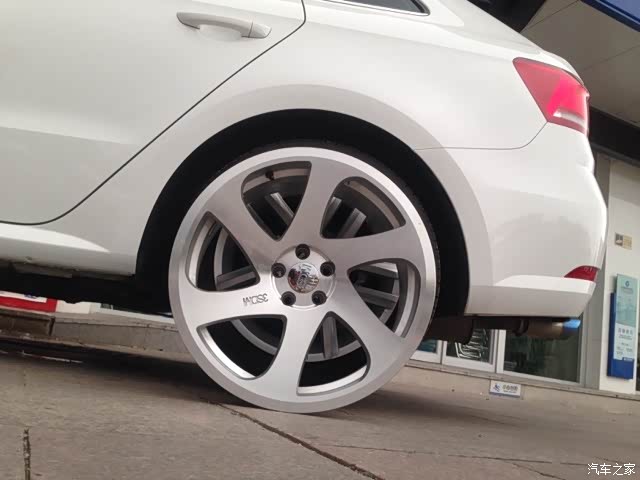 【图】用轮毂做了个茶几!_朗行论坛_汽车之家论坛