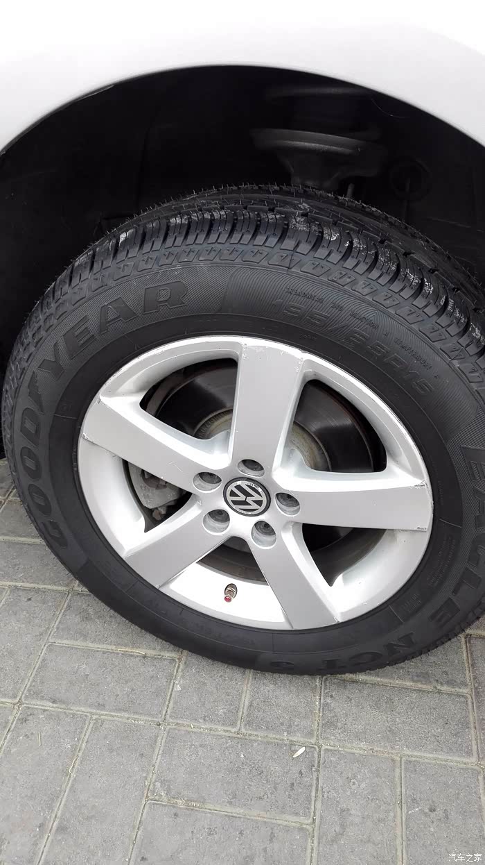 08款新宝来满血回归(换胎篇)