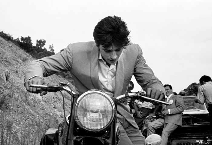 阿兰·德龙的摩托车