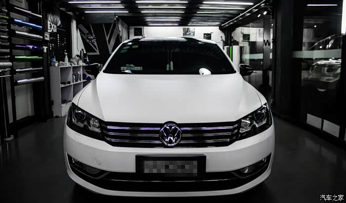 大众帕萨特全车车身改色贴膜珠光银作品效果图赏