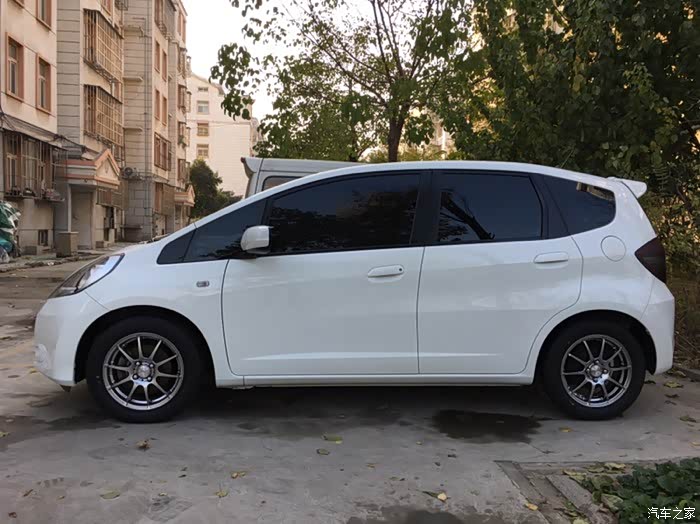 终于换掉了铁轮毂雅泛迪sl77装车