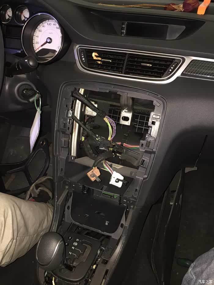 开始使用空调了给308空调系统风道除味消毒