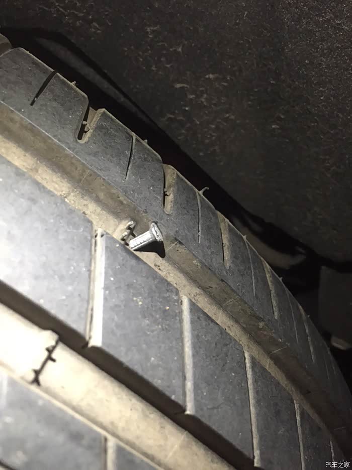 第一次破胎,求老司机帮我看看