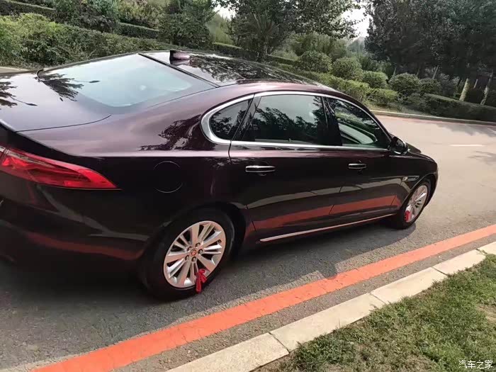 车标那个长方形是什么?