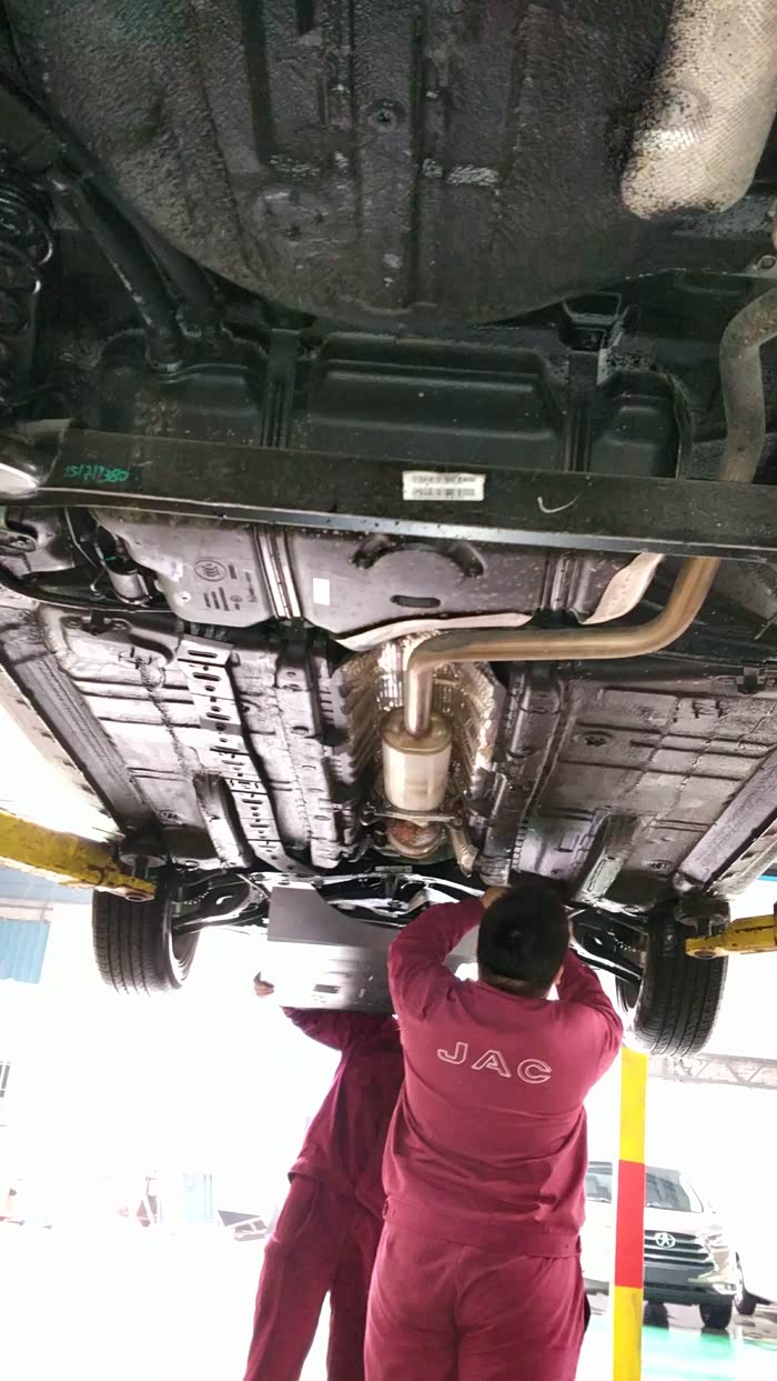 第一次看到小二的底盘