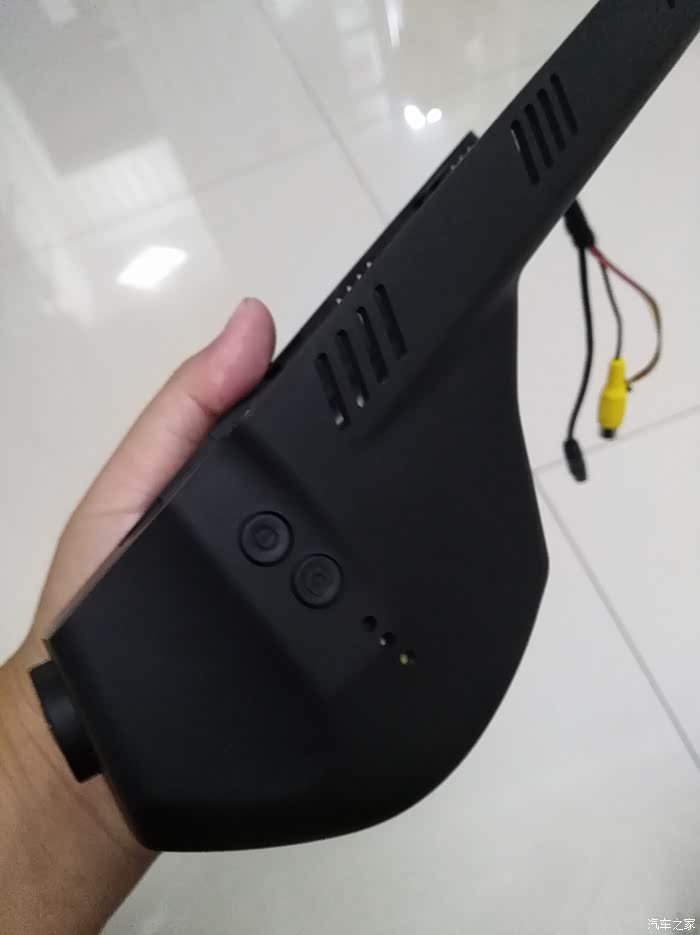 转让一套宝马专用的迈卡盾行车记录仪