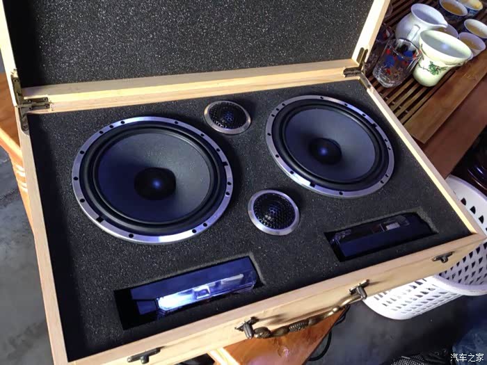 锐志改人声诗琴音响全车隔音效果非常好