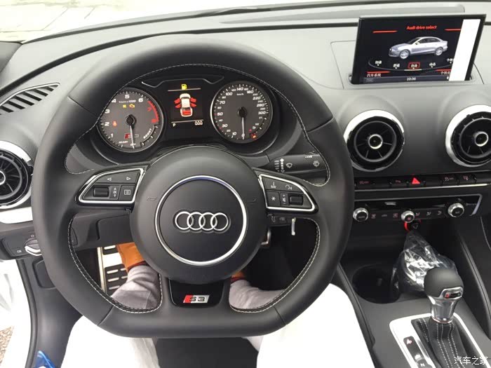 原厂s3方向盘 使用300公里 2700元