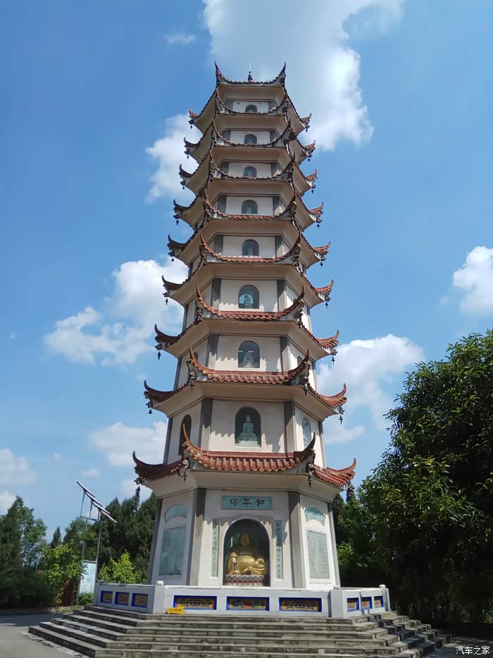 四川cs35车友会建哥春末夏初好时节带着全家游乐至报国寺