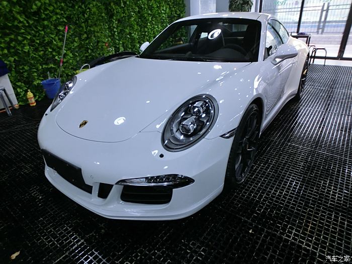 【图】朋友提保时捷911gts 白色,代发几张实拍