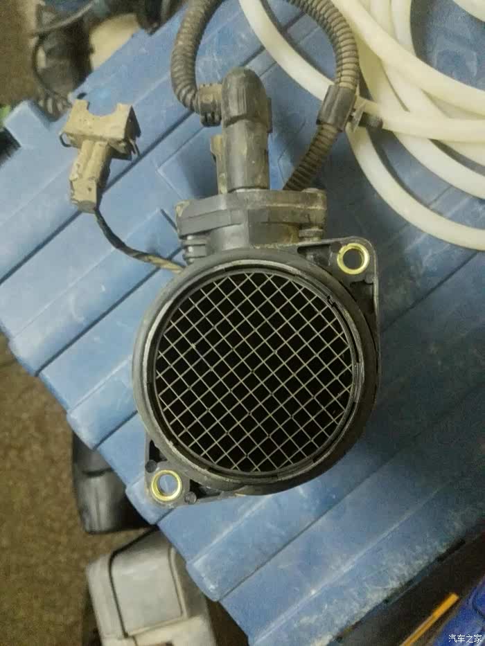 赠一个老捷达配件