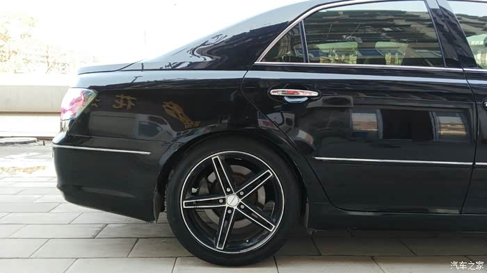 出售锐志18寸轮毂