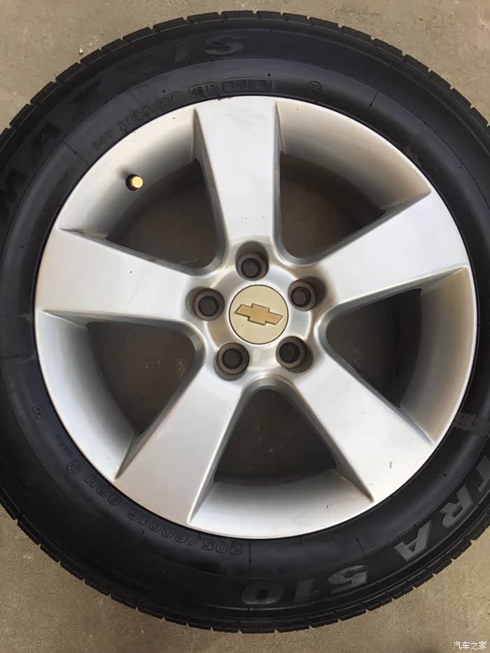 出13款科鲁兹16寸轮毂及胎