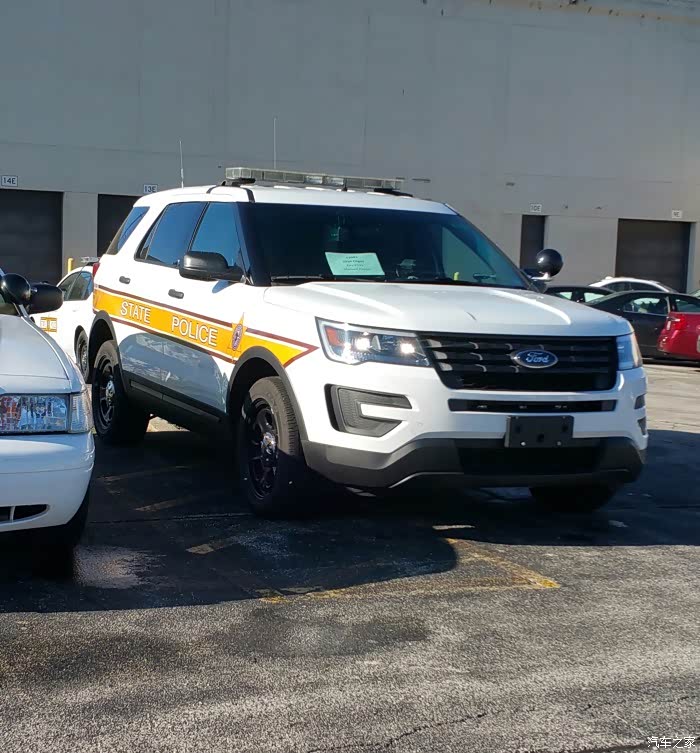 美国探险者警车街拍合集(逐步更新)