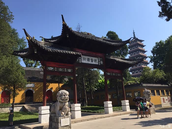 大明寺大门全景