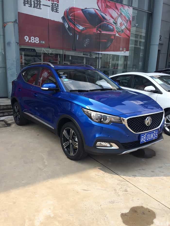 今天受电话邀请来看名爵zs