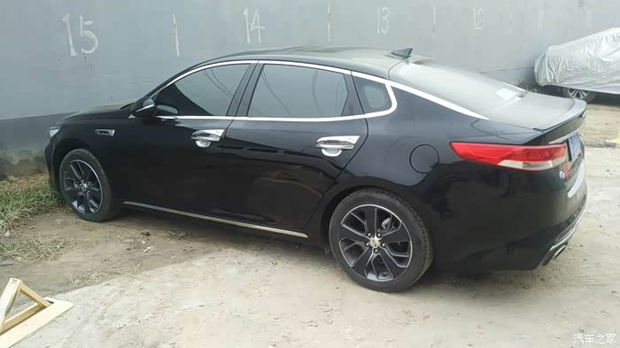 3915 | 回复: 12 起亚k5论坛 16款k5lux黑色.大家有好的改装方案吗?