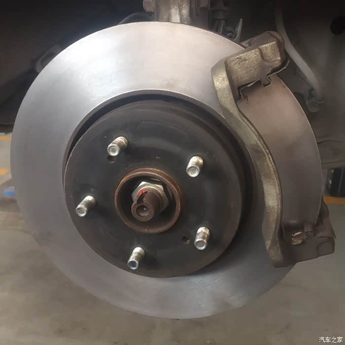 【图】前刹车分泵成功替换逍客的_凯泽西论坛_汽车之家论坛