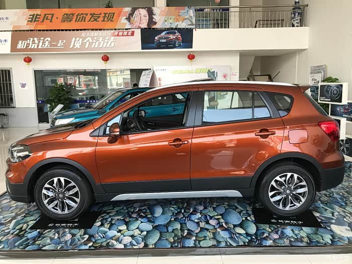 勿纸上谈兵铃木骁途到店看车实拍