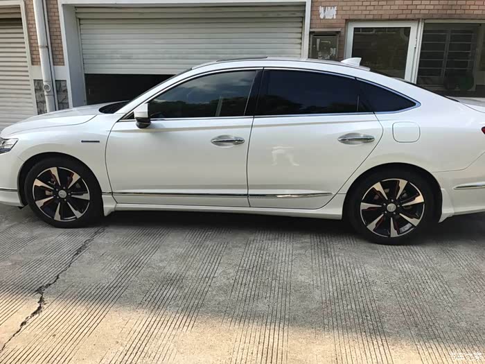 混动高配思铂睿慢慢改到想要的模样出si轮毂