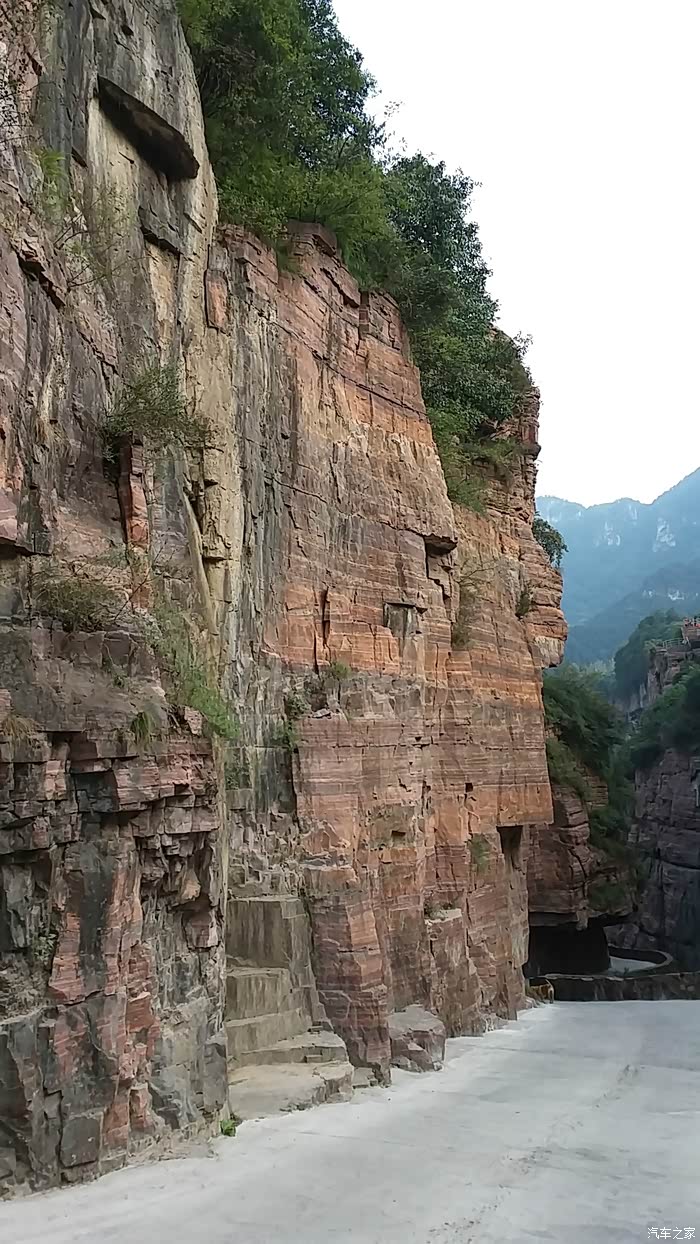 去河南新乡万仙山八里沟的风景片手机拍的马马虎虎可看看