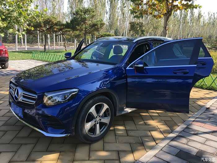 【图】蓝色的天空,蓝色的梦,还有一辆蓝色的glc_奔驰glc论坛_汽车之家