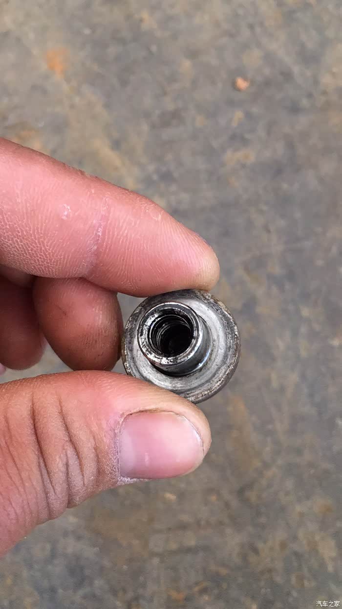 谁有卖气门室盖螺丝