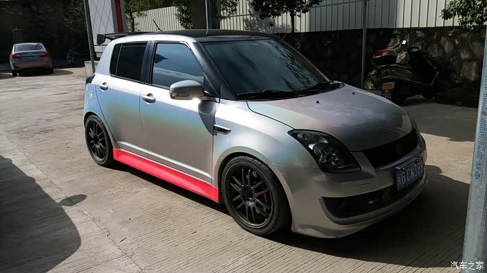 有雨燕改色的图片就发发看看哪个色帅