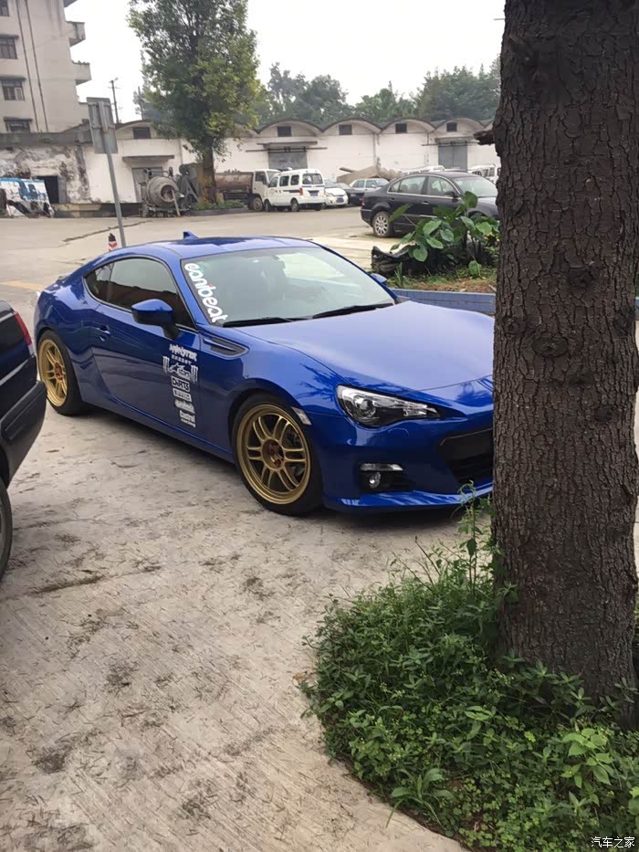 出售18寸enkeirpf1轮毂