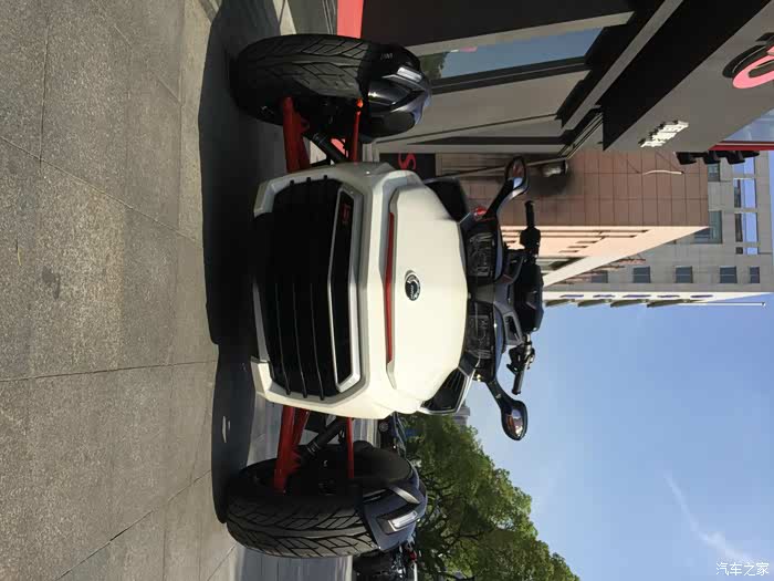 【图】舍我其谁 庞巴迪三轮敞篷摩托_摩托车论坛_汽车之家论坛