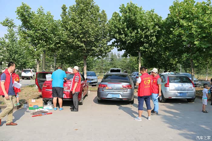 世嘉志愿者走进孤儿院,感受不一样的生命意义