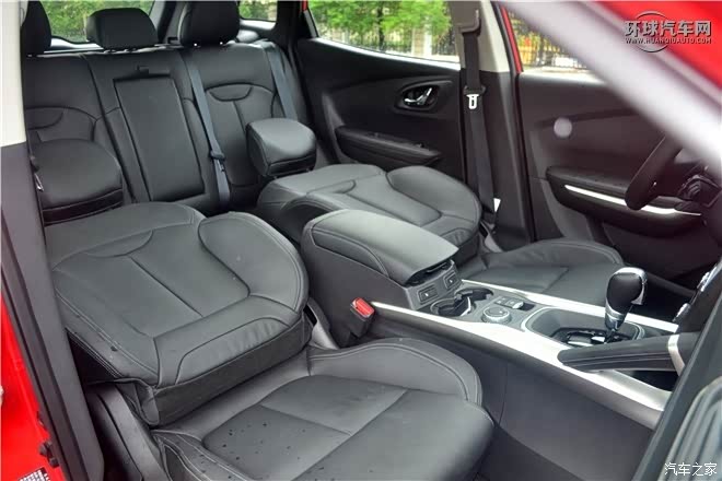 看网上说前排座椅可以放倒