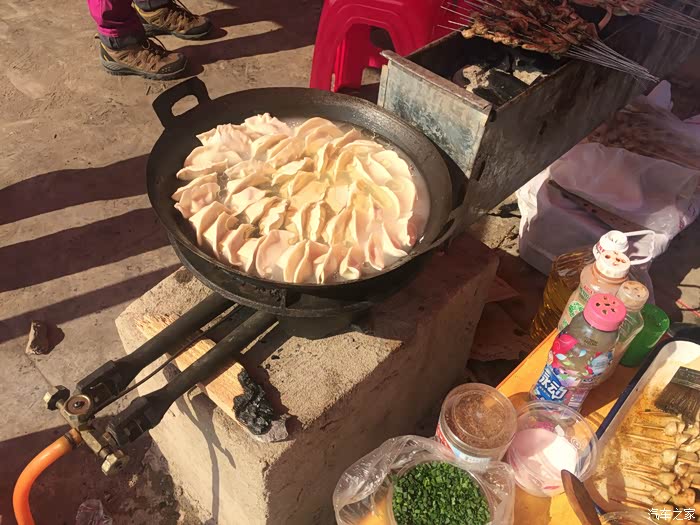 图片视频越野家族天兴洲烧烤哈弗挺身救助受困奥迪q7