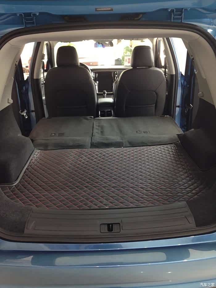 后排放倒   空间够