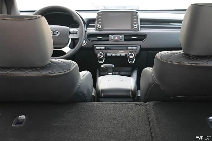 【图】硬汉中的温柔,kx7内饰曝光_起亚kx5论坛_汽车之家论坛