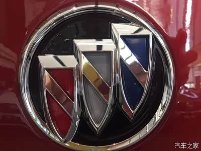 过新君威后备箱开启方式跟新君越样都按车尾标志这个设计我喜欢