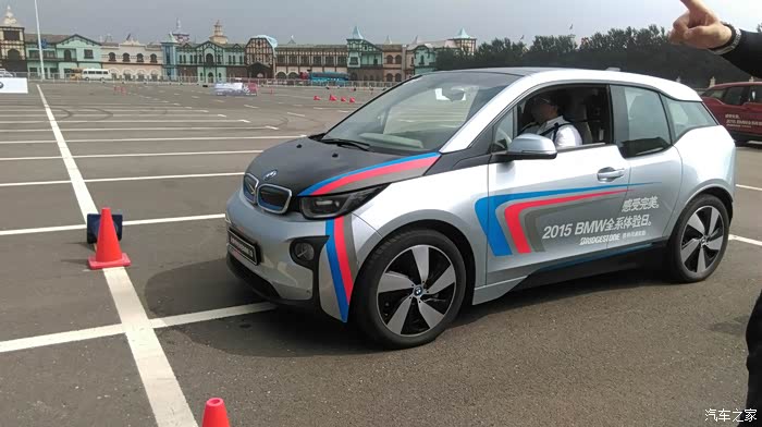 参加bmw2015年沈阳试驾体验日