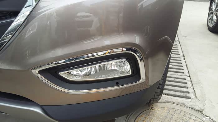 雾灯造型我也非常喜欢!