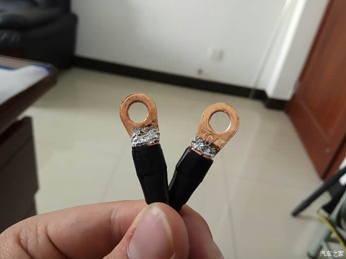 点锡让铜鼻和电线很好的融合!