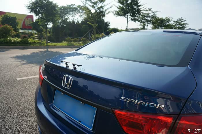 全国首例15款思铂睿安装gt尾翼