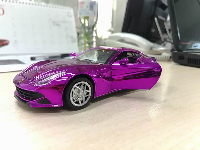 【模型】法拉利f12-电镀紫色