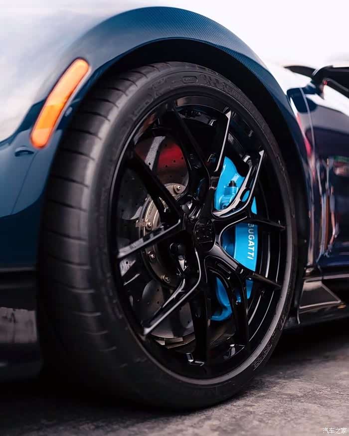 【图】bugatti chiron sport蓝色卡钳帅了_布加迪论坛_汽车之家论坛