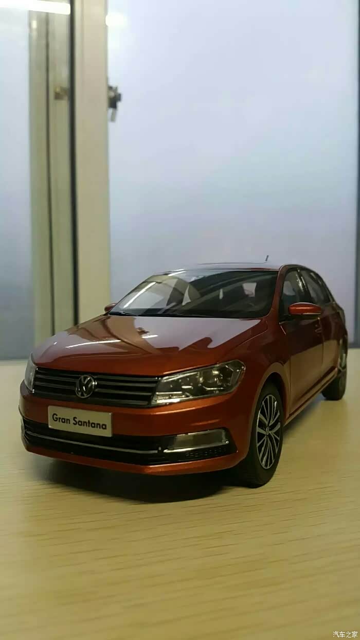 大众顺应时代的新作桑塔纳浩纳模型赏析
