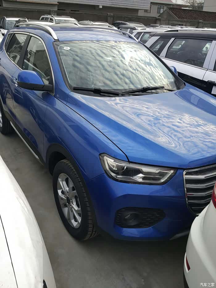 9 哈弗h2s论坛 哈弗h2s江苏海门上市发布活动 问销售有没蓝色