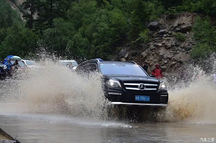 奔驰glgls车队西藏自驾游活动2017年8月3日成都出发