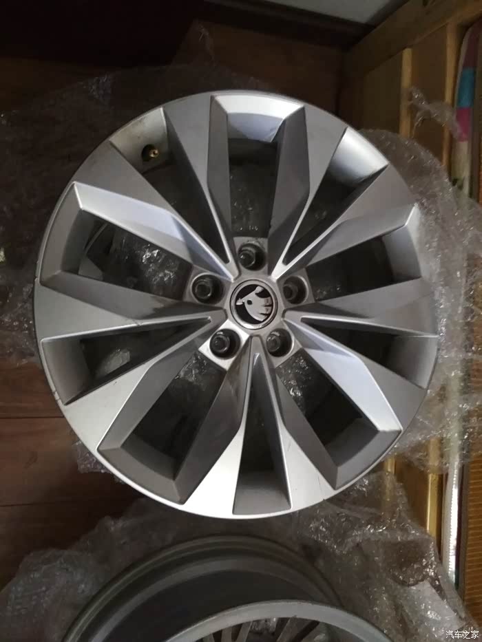 斯柯达速派17寸轮毂转让